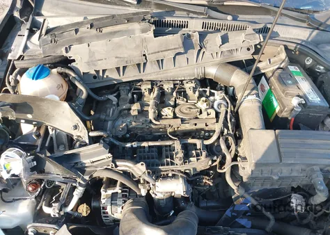 2015 Volkswagen Jetta 1.8T Se из США, поврежденный, VIN 3VWD17AJ3FM342141